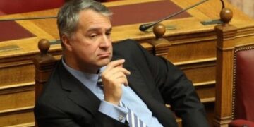 Νέα χτυπήματα Βορίδη κατά Ανδρέα Παπανδρέου