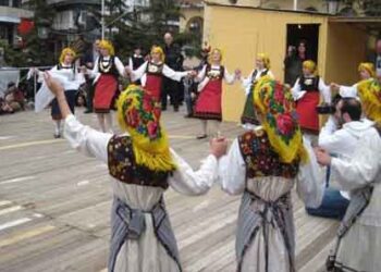 Το ΔΙΑΜΑΝΤΕΙΟ Χορευτικό Συγκρότημα του Συνδέσμου Γραμμάτων και Τεχνών Κοζάνης στο Φεστιβάλ Χορού του Φιλώτα