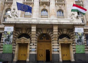 Η Ουγγαρία «διώχνει» το ΔΝΤ!