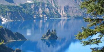 Πανέμορφη λίμνη που… σκοτώνει!!!