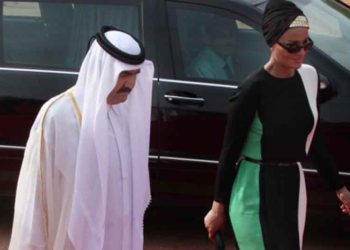 Δείτε τη θαλαμηγό του Εμίρη του Κατάρ, που ταξιδεύει στην Ελλάδα με τις τρεις γυναίκες του