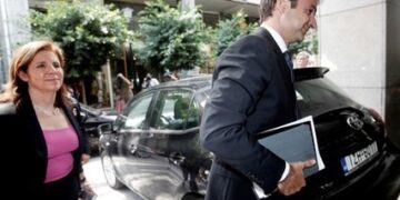 Συμφωνία για την κινητικότητα στο Δημόσιο – Έφυγε ο Μητσοτάκης