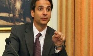 Κ. Μητσοτάκης: Δεν εξαιρούνται οι αποσπασμένοι σε υπουργικά γραφεία