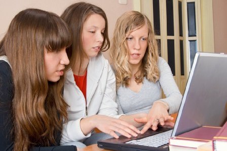 ΑΡΕΙΟΣ ΠΑΓΟΣ: Διάλειμμα 15 λεπτών ανά 2ωρο σε όσους εργάζονται μπροστά σε Η/Υ