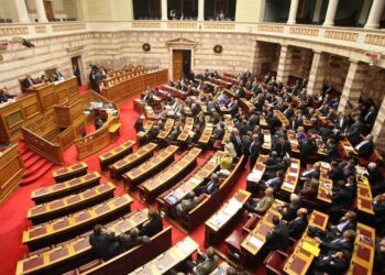 153 “ΝΑΙ” – Πέρασε το πολυνομοσχέδιο από τη Βουλή