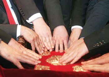 Τα 8+1 (εκρηκτικά) δίδυμα της άβολης συγκατοίκησης