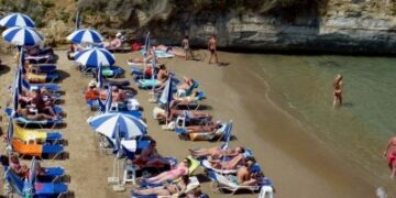 Μεγάλη φοροδιαφυγή δείχνουν οι έλεγχοι στις τουριστικές περιοχές