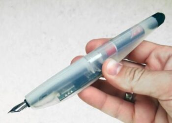 Το στυλό-δονητής που σε διορθώνει! (ΦΩΤΟ+ΒΙΝΤΕΟ)