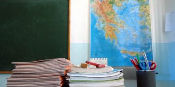 Από Δευτέρα σε διαθεσιμότητα 2.000 καθηγητές – Πώς θα γίνει η κινητικότητα των εκπαιδευτικών