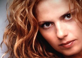 Η Ελένη Τσαλιγοπούλου στο Καρυοχώρι