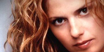 Η Ελένη Τσαλιγοπούλου στο Καρυοχώρι