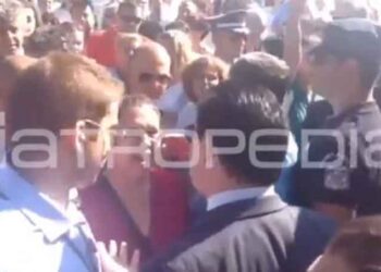 «Εμπόλεμη» κατάσταση στο Αττικόν σε επίσκεψη Άδωνι! Επεισόδια και αντεγκλήσεις (βίντεο)