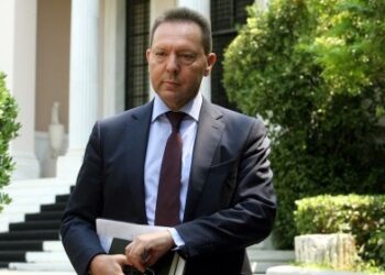 Στουρνάρας: Δεν βλέπω μείωση στον φόρο του πετρελαίου θέρμανσης – Το 2013 θα πληρώσουμε για τελευταία φορά χαράτσι