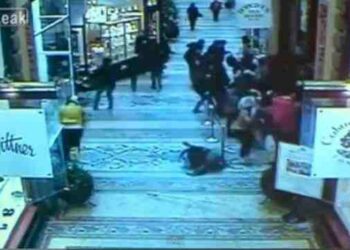 Βίντεο που σοκάρει: Η στιγμή που έπεσε από οροφή 15 μέτρων