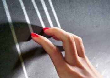 Ανατριχιάζετε ακούγοντας την κιμωλία να σέρνεται στον πίνακα;