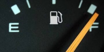 Τέσσερις απλές συμβουλές για να κάνετε οικονομία στη βενζίνη!