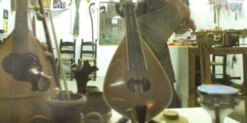 Κρήτη: Χειροπέδες σε γνωστό λυράρη που χρωστούσε 1,5εκ.€ στο δημόσιο!