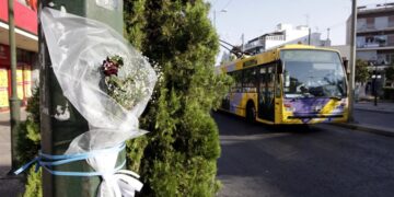 Πώς περιγράφει ο οδηγός τον διαπληκτισμό του ελεγκτή με τον 19χρονο