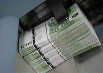 ΝΕΑΠΟΛΗ: Γυναίκα εξαπάτησε τραπεζικό υπάλληλο και του πήρε 1.350 ευρώ!