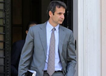 Κυβέρνηση: Άλλο κινητικότητα, άλλο απολύσεις