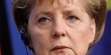 Ξεκόβει η Μέρκελ κάθε συζήτηση για νέο «κούρεμα»