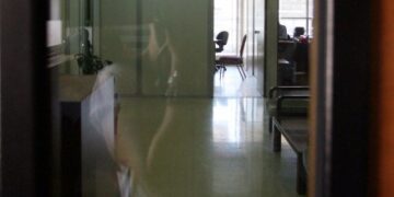 Τους έπιασαν στα πράσα! Κοπανατζήδες 7 στους 10 υπαλλήλους του ΕΟΤ και του Ενιαίου Ταμείου Επικουρικής Ασφάλισης!