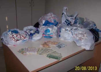 Δάσκαλος… στο εμπόριο αδασμολόγητων τσιγάρων!