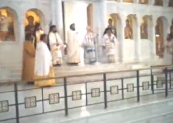 Δραματική έκκληση του Αρχιεπισκόπου Αλβανίας «Ξαναζούμε τον εφιάλτη του 1967»