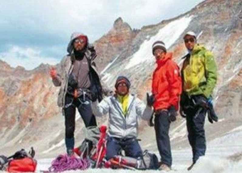 Αυτοί είναι οι 4 Έλληνες που κατέκτησαν τα Ιμαλάια και μας έκαναν περήφανους!