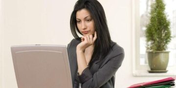 Δείτε τα τρελά επιδόματα που έδινε το Δημόσιο