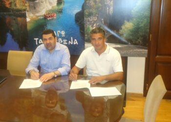 Υπογραφή σύμβασης εκτέλεσης του έργου «ΑΠΟΚΑΤΑΣΤΑΣΗ ΧΛΟΟΤΑΠΗΤΑ» αθλ. εγκαταστάσεων Γρεβενών