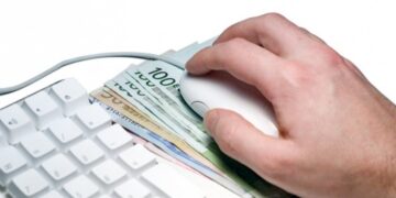 Τειρεσίας: Οι επενδύσεις “βγάζουν” χιλιάδες από τη μαύρη λίστα