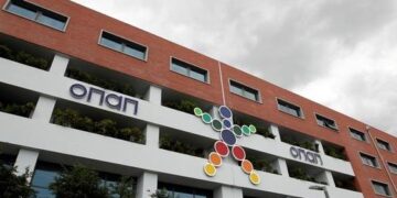 Υπεγράφη η σύμβαση πώλησης του 33% του ΟΠΑΠ στην Emma Delta