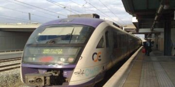 Σοκ στον Προαστιακό: Μηχανοδηγός άφησε την ανήλικη κόρη του να οδηγήσει το τρένο!