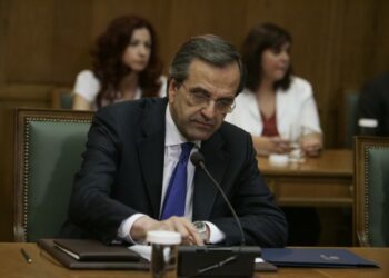 Σαμαράς προς υπουργούς: Διακοπές; Next year! «Τα θέλω όλα έτοιμα μέχρι τέλος Αυγούστου»