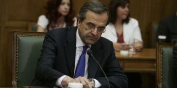 Σαμαράς προς υπουργούς: Διακοπές; Next year! «Τα θέλω όλα έτοιμα μέχρι τέλος Αυγούστου»