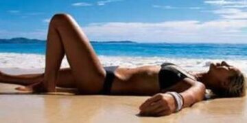 Πιο ασφαλές το μαύρισμα το πρωί