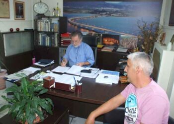 Δήμος Σερβίων – Βελβεντού: Υπογραφή σύμβασης κατασκευής έργου στο Πολύρραχο