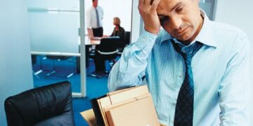 Από πού θα φύγουν 12.500 δημόσιοι υπάλληλοι