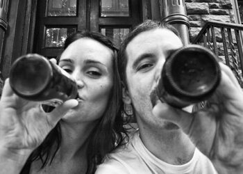 ΣΥΓΚΙΝΗΤΙΚΟ: ΦΩΤΟΓΡΑΦΙΖΕ ΤΗ ΓΥΝΑΙΚΑ ΤΟΥ ΣΕ ΟΛΑ ΤΑ ΣΤΑΔΙΑ ΤΟΥ ΚΑΡΚΙΝΟΥ