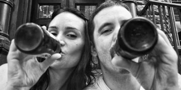 ΣΥΓΚΙΝΗΤΙΚΟ: ΦΩΤΟΓΡΑΦΙΖΕ ΤΗ ΓΥΝΑΙΚΑ ΤΟΥ ΣΕ ΟΛΑ ΤΑ ΣΤΑΔΙΑ ΤΟΥ ΚΑΡΚΙΝΟΥ