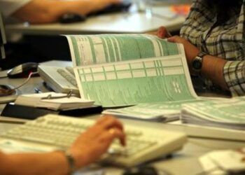 Σε ένα εκκαθαριστικό τέλη κυκλοφορίας και φόρος πολυτελείας