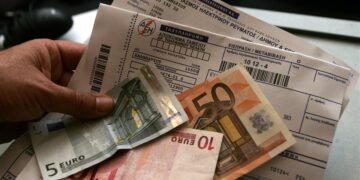 ΔΕΗ: Αυξήθηκαν κατά 100% οι αιτήσεις διακοπής ηλεκτροδότησης τη διετία 2010-2012