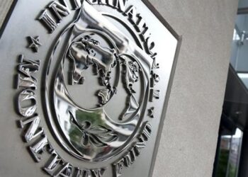 ΔΝΤ: Να περιοριστεί η ταχύτητα στην εφαρμογή της λιτότητας