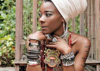 Οι μουσικές επιλογές του e-ptolemeos, Concha Buika – La Bohemia (Charles Aznavour)