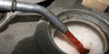 Η αποτυχία του ΦΠΑ στην εστίαση «καίει» τη μείωση του ΕΦΚ στο πετρέλαιο;