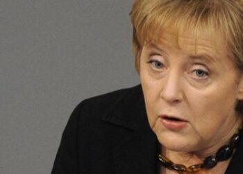 Μέρκελ: Το ούτε σεντ για τους Έλληνες ίσχυε όσο δεν ανταποκρίνονταν στις υποχρεώσεις τους