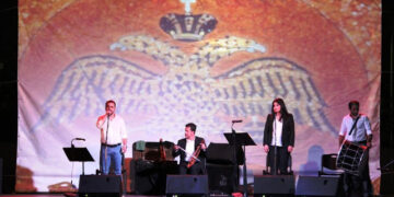 Χάραξεν η ανατολή…