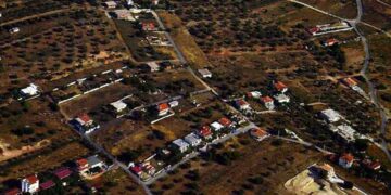 Φόρος-σοκ: Από 70 έως και 4.000 ευρώ το στρέμμα στα αγροτεμάχια