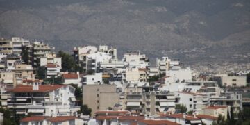 Το σχέδιο για τον Ενιαίο Φόρο Ακινήτων – Ποιοι κερδίζουν, ποιοι χάνουν